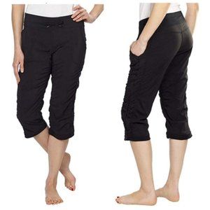 Kirkland Black Active Ruched Capri Pant